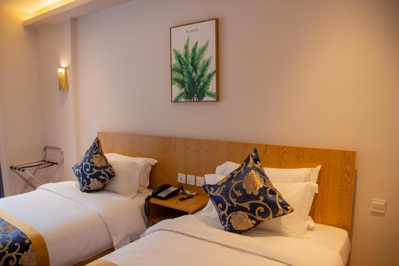Vancii Hotel 万禧假日酒店 シェフシャウエン エクステリア 写真